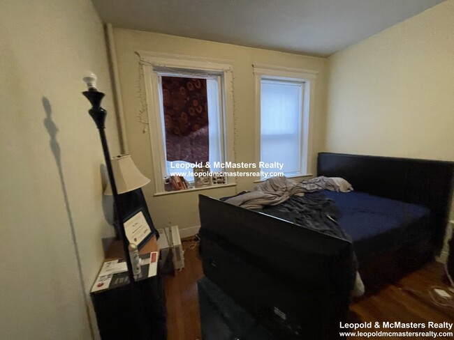67 Gordon St, Unit 5 in Boston, MA - Building Photo - Building Photo