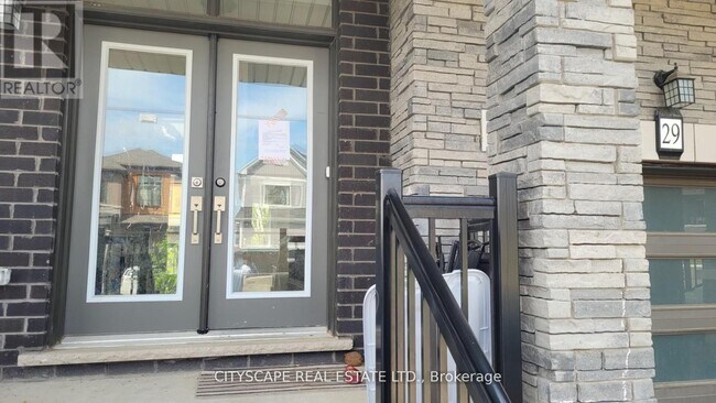 29 Sundin Dr in Haldimand, ON - Building Photo - Building Photo