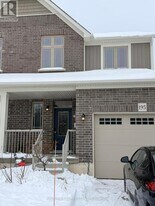 195 Collins St in Collingwood, ON - Building Photo