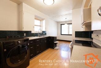 Main Floor Suite With Single Garage in Lethbridge, AB - Building Photo - Building Photo