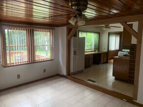 87 Carnavon Cir in Springfield, MA - Building Photo - Building Photo