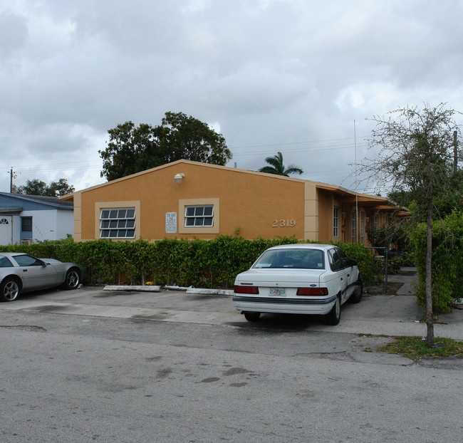 2319 Farragut St in Hollywood, FL - Building Photo - Building Photo