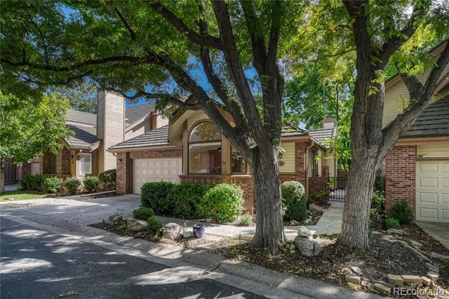4565 E Mexico Ave in Denver, CO - Building Photo