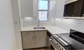 195 Park Dr, Unit 32 in Boston, MA - Building Photo