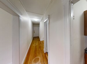 1124 Boylston St, Unit 19 in Boston, MA - Foto de edificio - Building Photo
