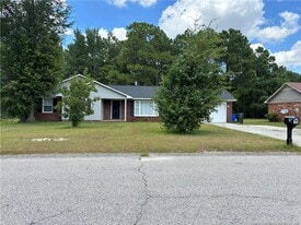 7546 Beverly Dr in Fayetteville, NC - Building Photo