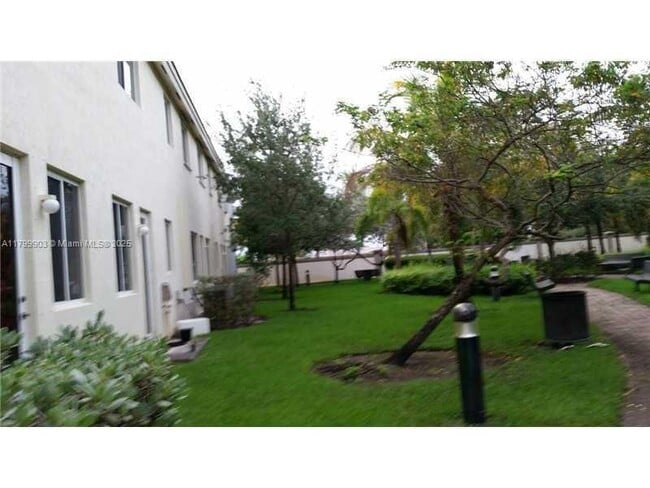 21417 NW 13th Ct in Miami Gardens, FL - Building Photo - Building Photo