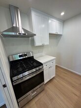 517 Geneva St, Unit B in Glendale, CA - Foto de edificio - Building Photo