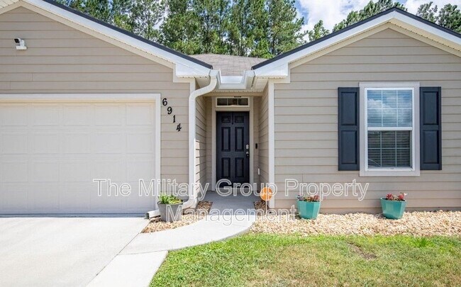 6914 Sandle Dr in Jacksonville, FL - Building Photo - Building Photo