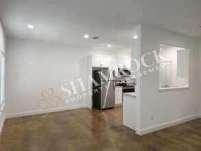 153 W Windmill Wy in Robinson, TX - Building Photo - Building Photo