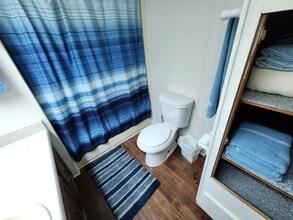 143 River Ranch Rd in Boerne, TX - Foto de edificio - Building Photo