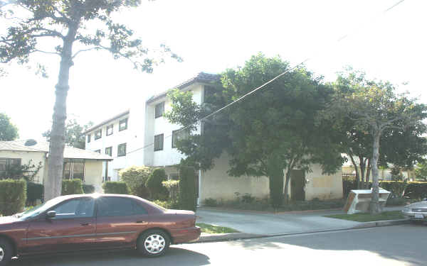 722 E Garfield Ave in Glendale, CA - Building Photo