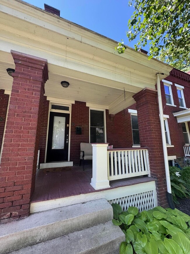 property at 293 E Mithoff St