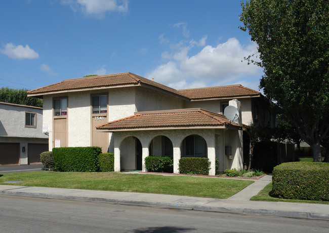 7541 Baylor Dr in Westminster, CA - Building Photo - Building Photo