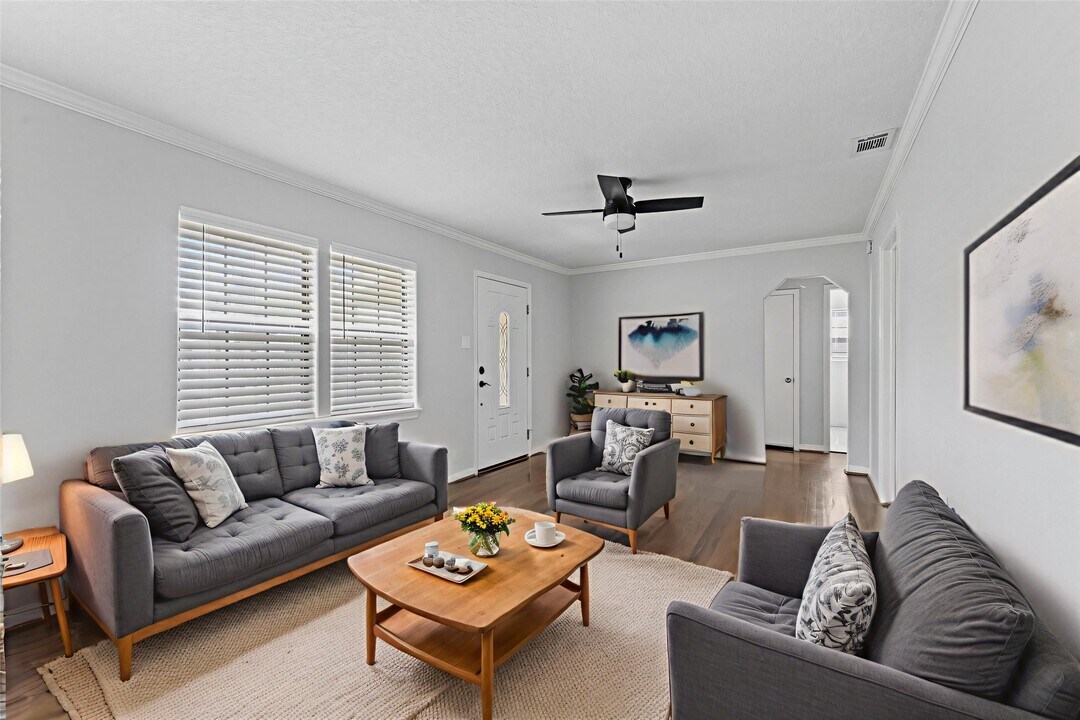 2024 Jean St in Houston, TX - Foto de edificio