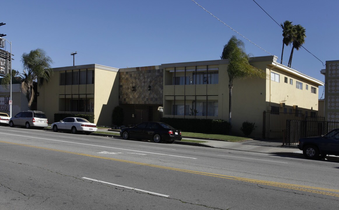 Park Whitsett Apartments in North Hollywood, CA - Foto de edificio