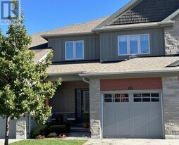 151 Preservation Rd in Collingwood, ON - Building Photo