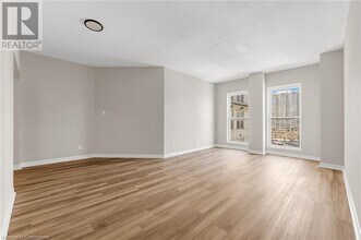 135 James St S in Hamilton, ON - Building Photo - Building Photo