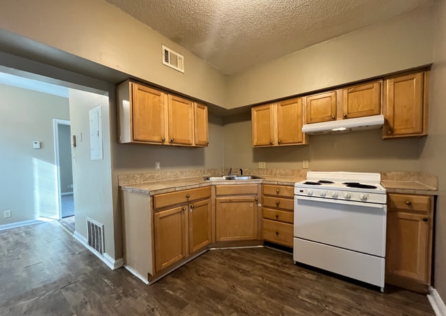 property at 880 Wilson Ave