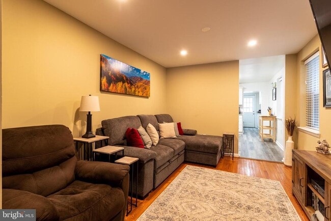 property at 12 S Ann St