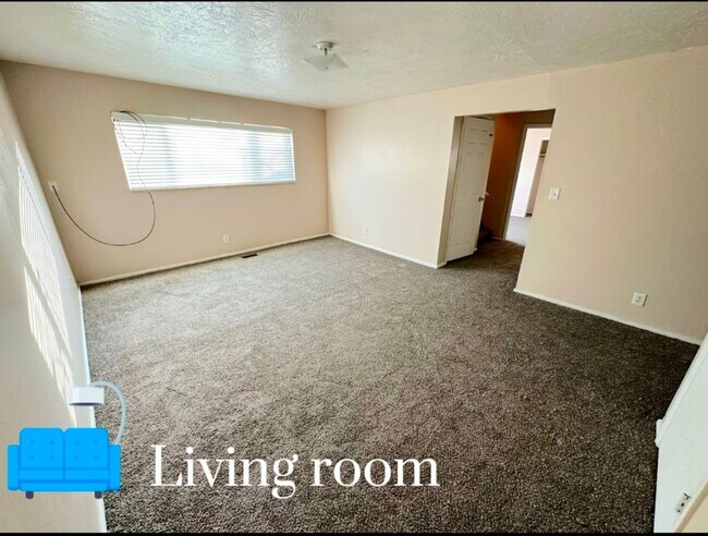 108 E Richelman Ln in Wellington, UT - Building Photo - Building Photo