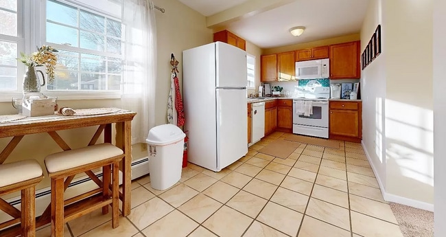 10 Southview Dr, Unit 10 Southview Dr in South Burlington, VT - Building Photo - Building Photo