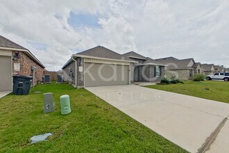 112 ORTHELLO COURT in Lafayette, LA - Building Photo - Building Photo