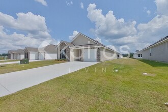 14262 Ruffian Ave in Denham Springs, LA - Building Photo - Building Photo