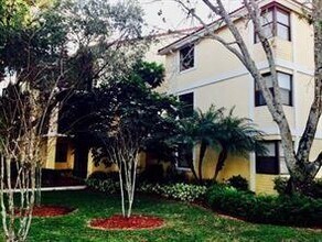 10101 W Sunrise Blvd in Plantation, FL - Building Photo - Building Photo