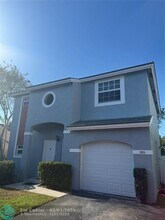 9929 NW 9th Ct in Plantation, FL - Building Photo - Building Photo