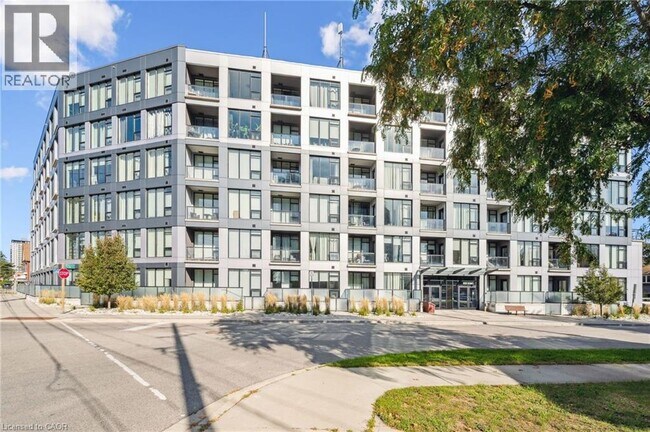 property at 690 King St W