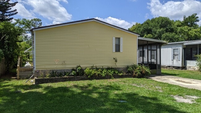 56 Lawrence Ct in Port Orange, FL - Building Photo - Building Photo