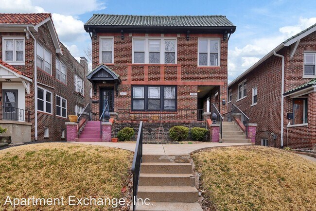 7725 Brookline Terrace in Richmond Heights, MO - Building Photo - Building Photo