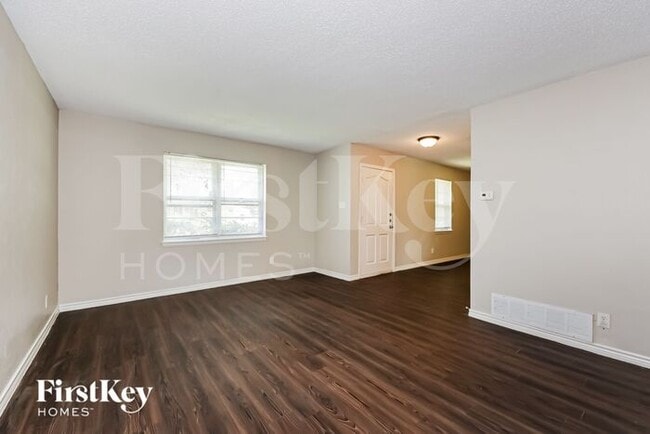 902 Poinsettia Dr in Lancaster, TX - Building Photo - Building Photo