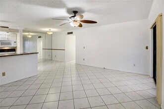 9926 S Belfort Cir in Tamarac, FL - Building Photo - Building Photo