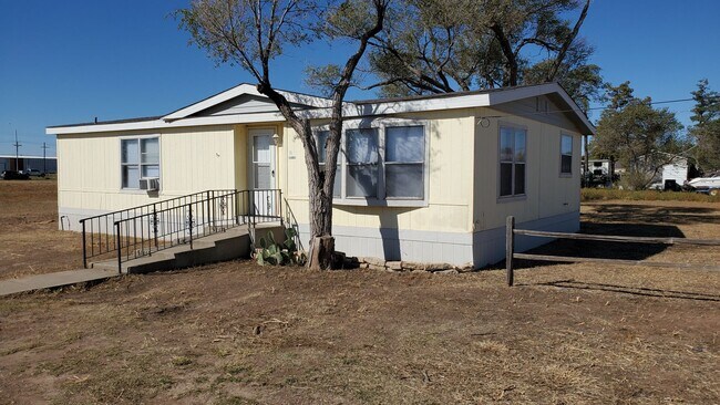 14001 Interstate Hwy 27 in Amarillo, TX - Building Photo - Building Photo