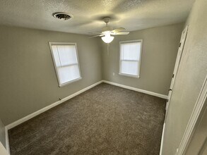 719 N Locust St in Buffalo, MO - Building Photo - Building Photo