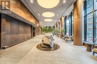 110 Broadway Ave in Toronto, ON - Building Photo - Building Photo