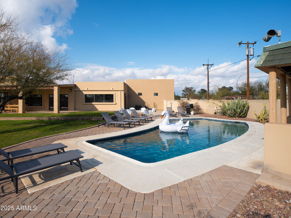 6519 E Cactus Rd in Scottsdale, AZ - Building Photo