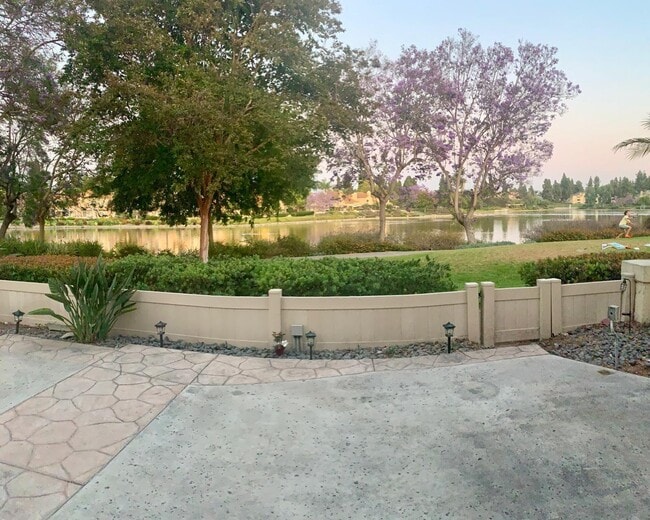 2096 Northshore Dr in Chula Vista, CA - Building Photo - Building Photo