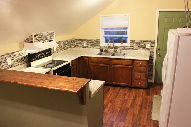 428 Merrick St, Unit 428 Merrick