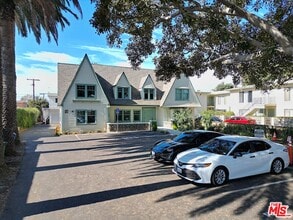 2739 S Budlong Ave in Los Angeles, CA - Building Photo - Building Photo
