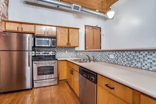 509 Elm St in Dallas, TX - Building Photo