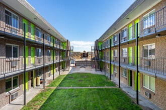 Golden Nugget in Englewood, CO - Building Photo - Building Photo