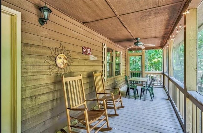 9947 Doublehead Gap Rd in Blue Ridge, GA - Building Photo - Building Photo