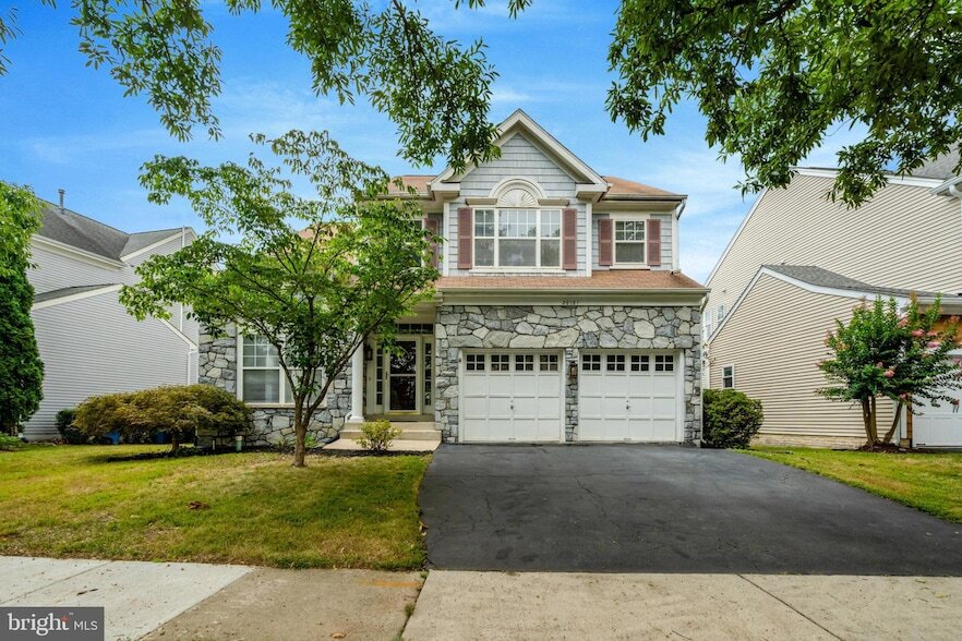 26161 Rachel Hill Dr in Chantilly, VA - Building Photo