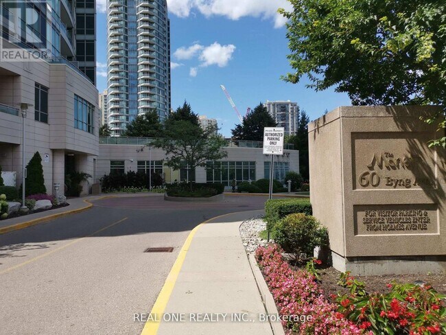 60 Byng Ave in Toronto, ON - Building Photo - Building Photo