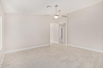 11211 W Heatherbrae Dr in Phoenix, AZ - Building Photo - Building Photo