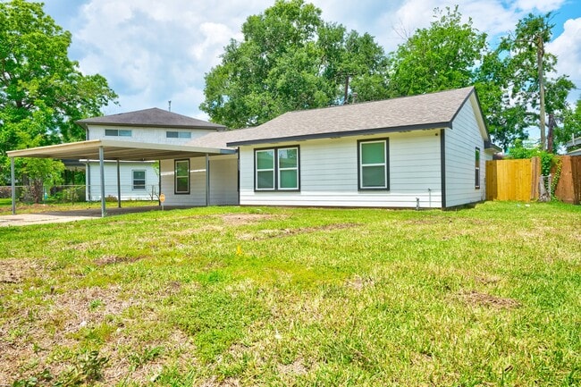 property at 5205 Southlea St