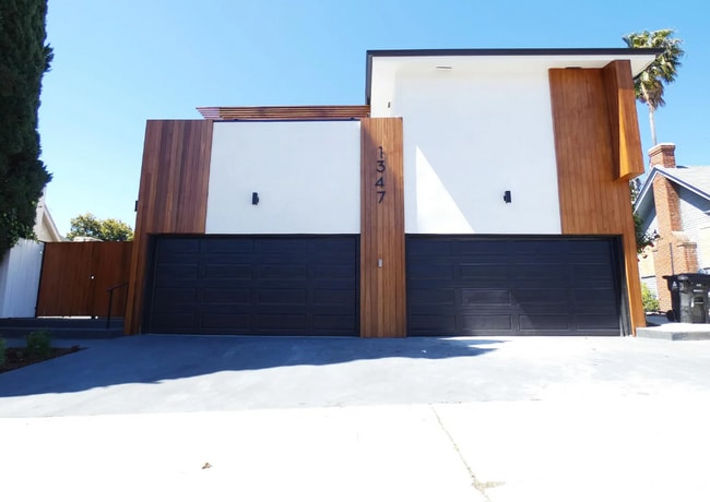 property at 1347 N Stanley Ave